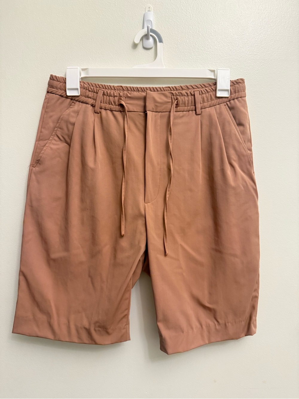 CMMN SWDN Shorts Men’s EU Size 48 (US size 32-33) 100% Wool Quiet Luxury Preppy